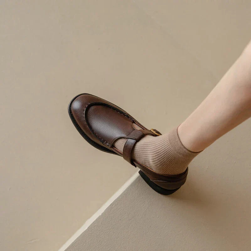 Bella | Vintage Kicks