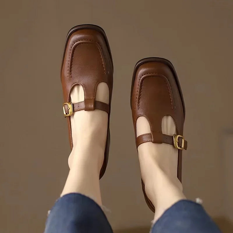 Ysolenne | Elegant T-Strap