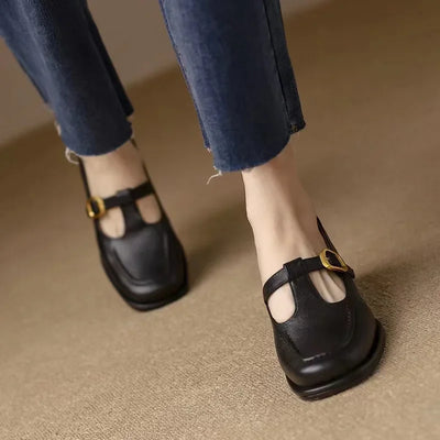 Ysolenne | Elegant T-Strap