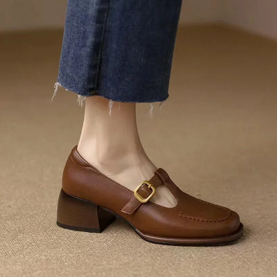 Ysolenne | Elegant T-Strap